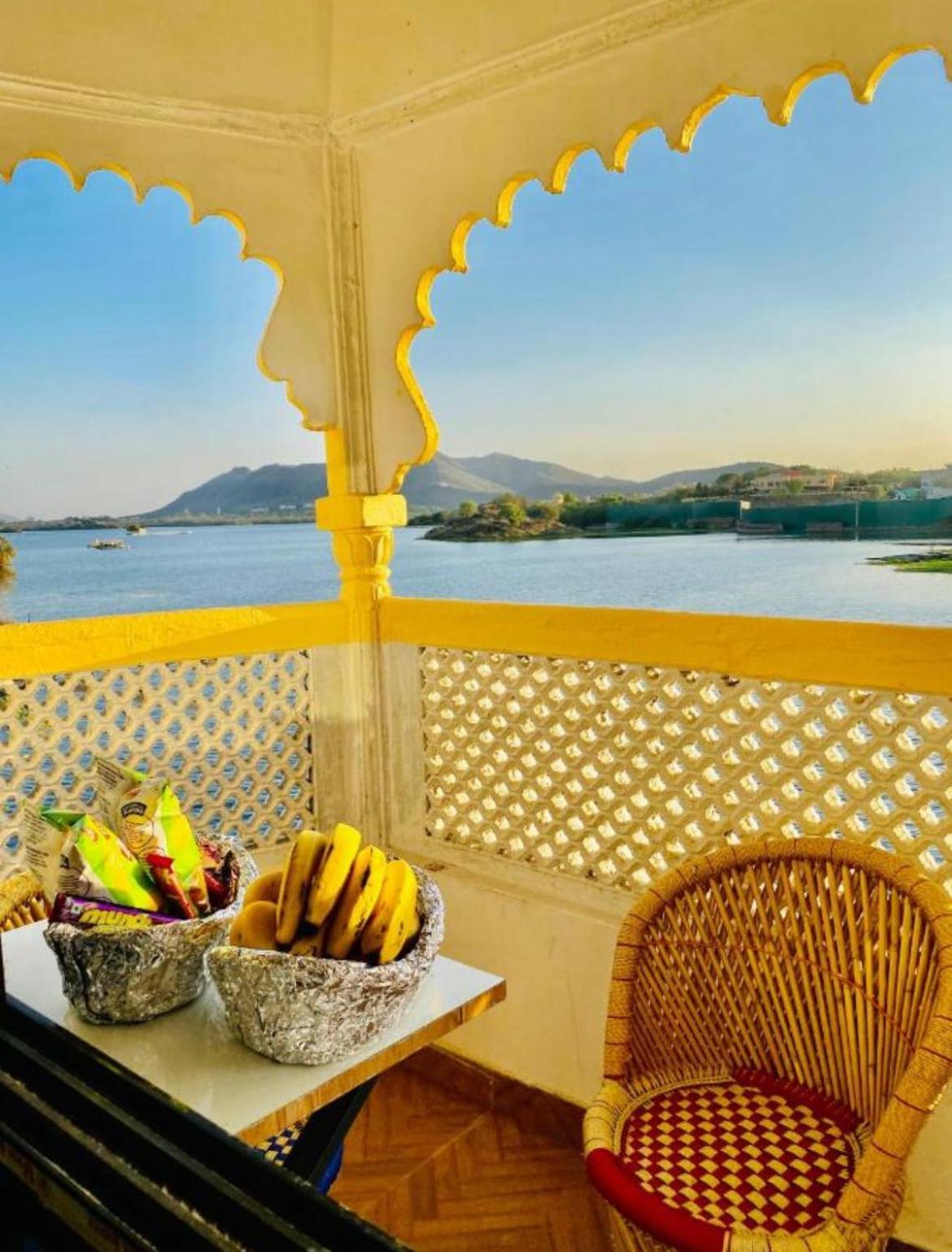 Vallabhgarh A Lake Facing Balcony Ουνταϊπούρ Εξωτερικό φωτογραφία